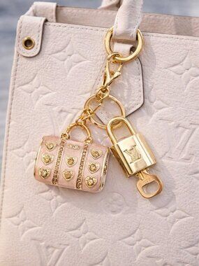 Authentic Louis Vuitton Gold Padlock & Key 🔒 LV Bag Charm w/ Unbranded Keychain